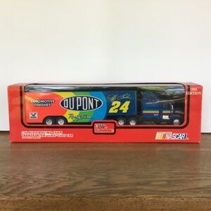 NIB NASCAR Jeff Gordon #24 Transporter Vintage 1993 1:43 Scale Trailer Rig